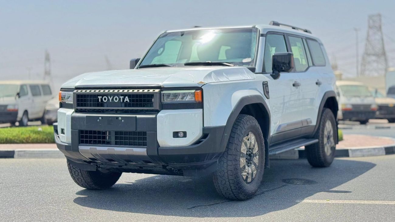 تويوتا برادو Toyota Prado 2024, petrol engine 2.4L 7seats Automatic gear,white colour 2