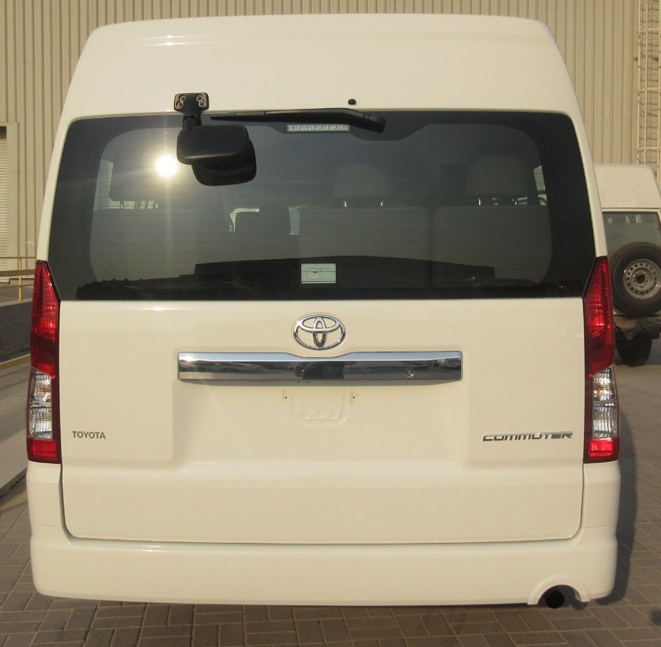 تويوتا هاياس DLS -High Roof Commuter 2.8L A/T (FOR EXPORT ONLY)