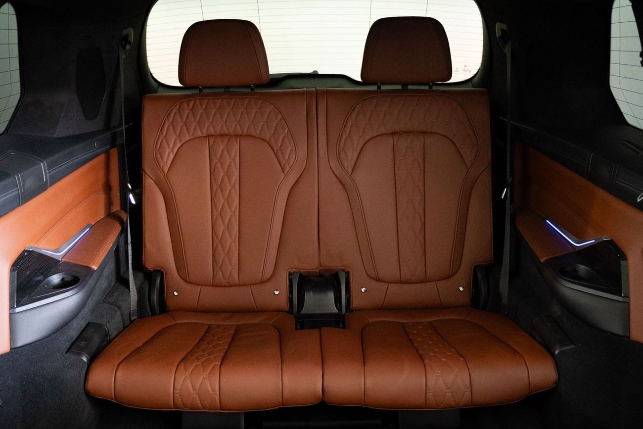 بي أم دبليو X7 40i M Sport Pure 3.0L (335 HP)