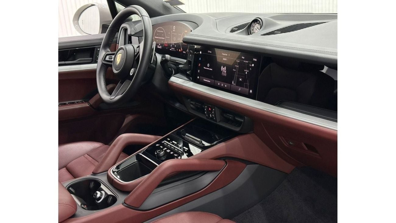 Porsche Cayenne 2024 Porsche Cayenne Coupe, Oct 2026 Porsche Warranty, Full Porsche Service History, GCC