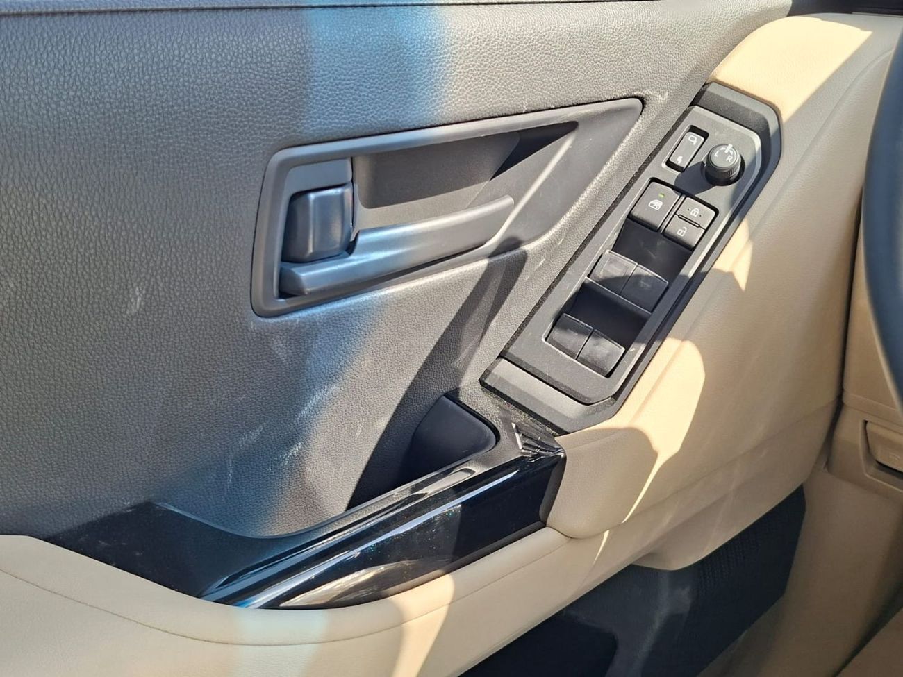 Toyota Land Cruiser Toyota Land Cruiser GXR 3.5L