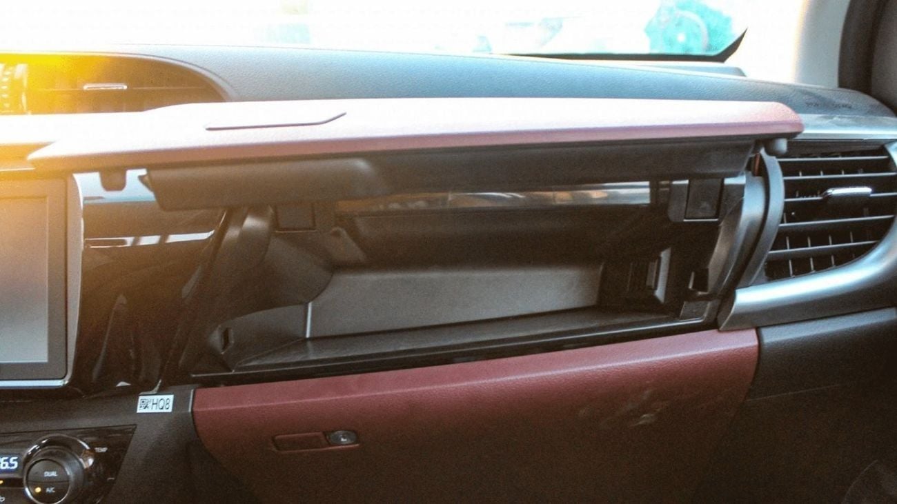 تويوتا هيلوكس GLX HILUX GLX 2.7L MT PETROL