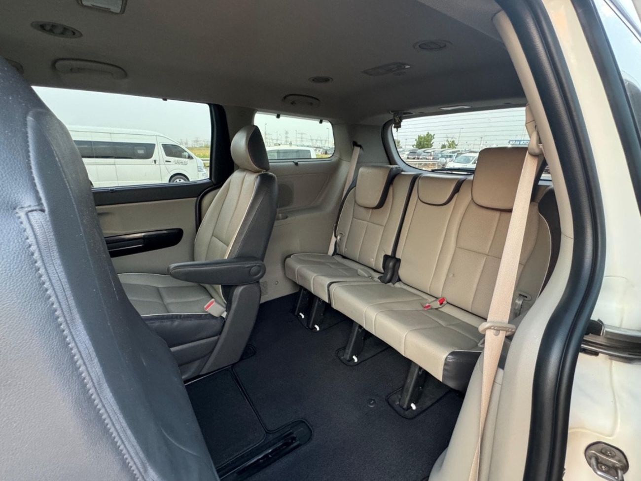Kia Sedona 2017 - 7 SEATS FAMILY CAR LOW KM US SPEC