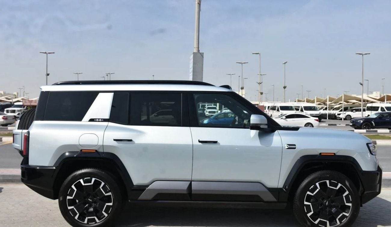 BYD Leopard 8 Smart and Brave Flagship Edition (7 Seats)