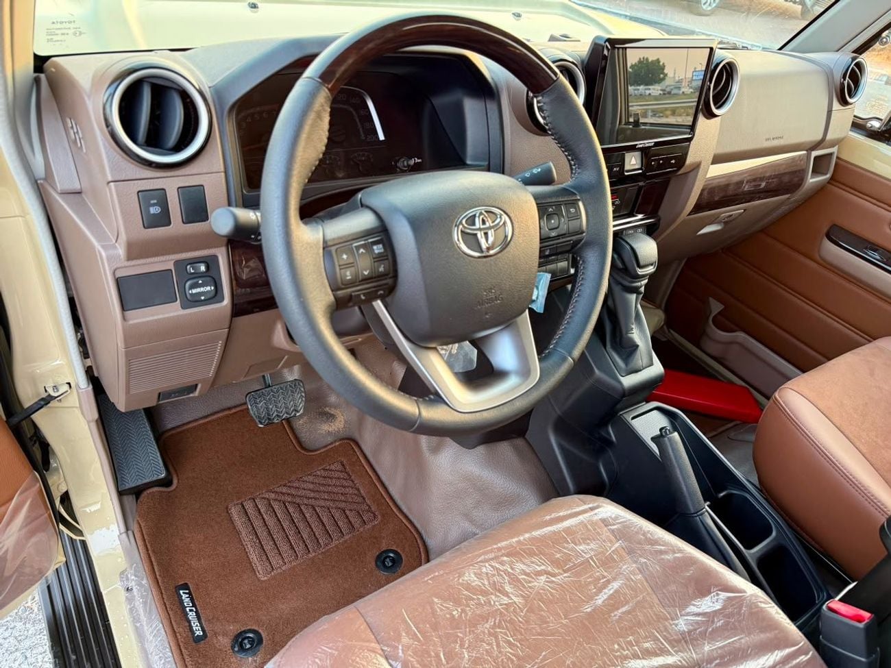 Toyota Land Cruiser 70 Toyota LC79 SC AT 2026