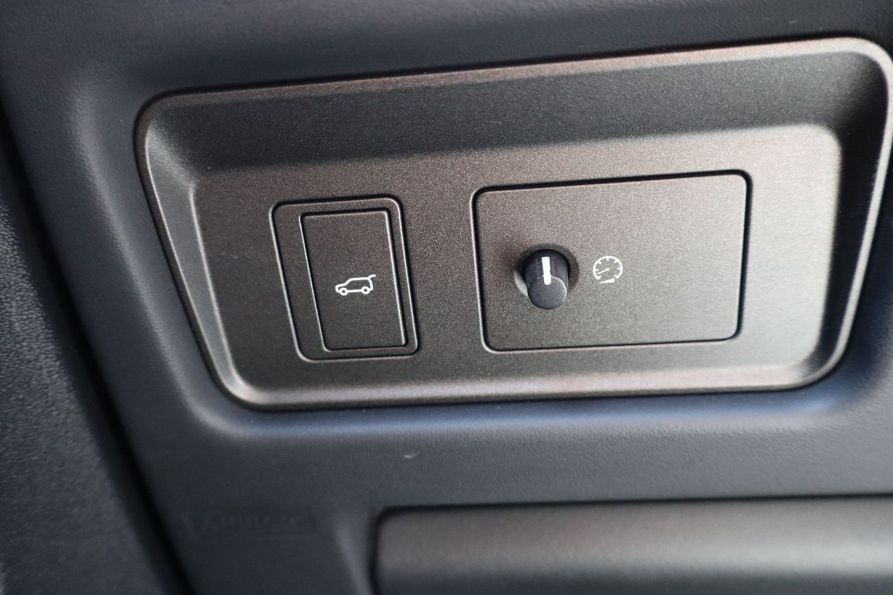 Land Rover Range Rover Evoque Dynamic Plus 2.0L (5 Door)