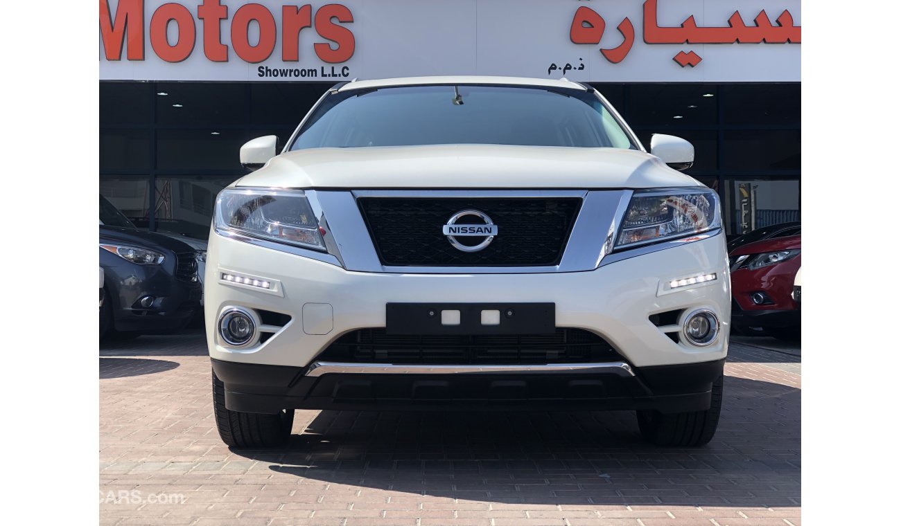 نيسان باثفايندر FUL OPTION NISSAN PATHFINDER 2016 ONLY 1170X60 MNTHLY V6 4X4 EXCELENT CONDITION UNLIMITED KM WARANTY