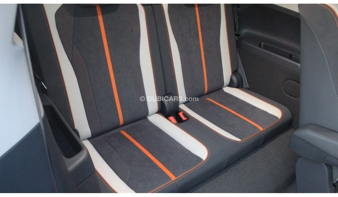 Volkswagen ID.6 CROZZ LITE PRO 2022 Model 6SEATER with Sunroof available only for export outside GCC