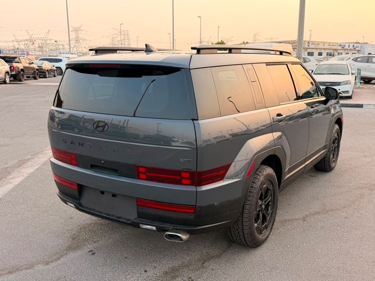 Hyundai Santa Fe Mid option