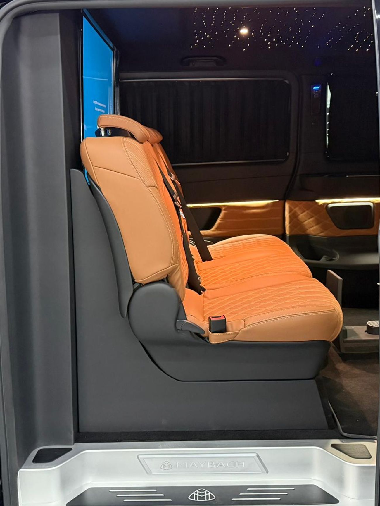 Mercedes-Benz V 300 *Brand New* 2025 Mercedes Benz V300, 2 Years Mercedes Warranty, Delivery Km, GCC