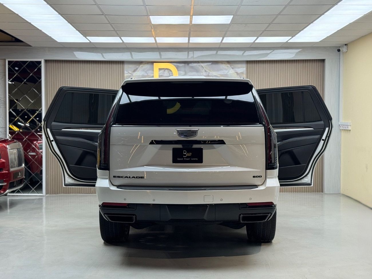 كاديلاك إسكالاد Premium Luxury 6.2L 4WD