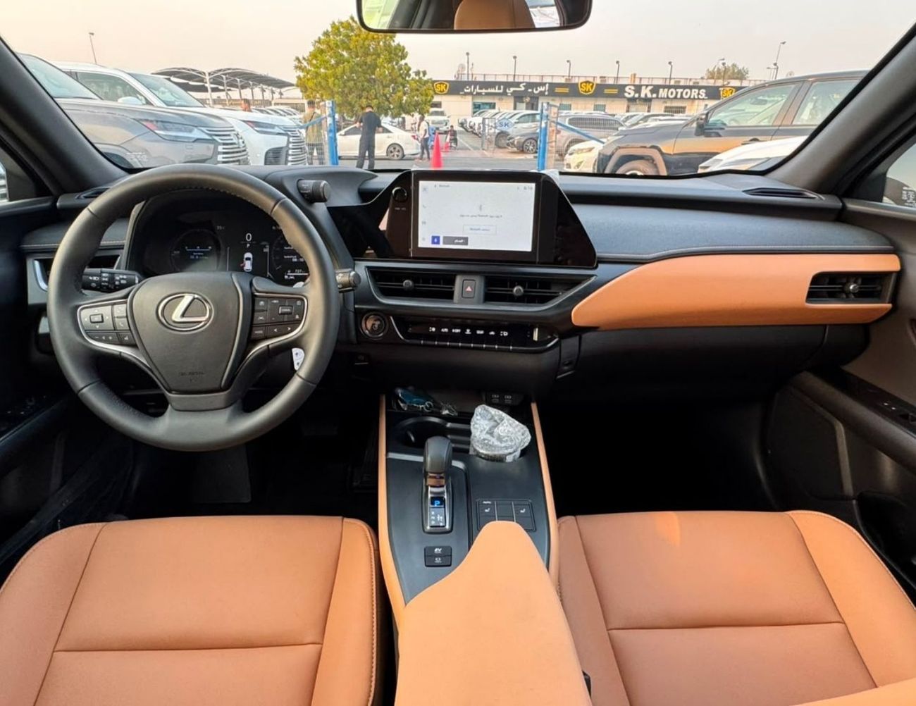 Lexus UX300h PREMIER PRIME HYBRID || 2.0L V4 / RADAR / LEATHER WITH PWR SEATS / SUNROOF / FULL OPTION (CODE # UX3HP)