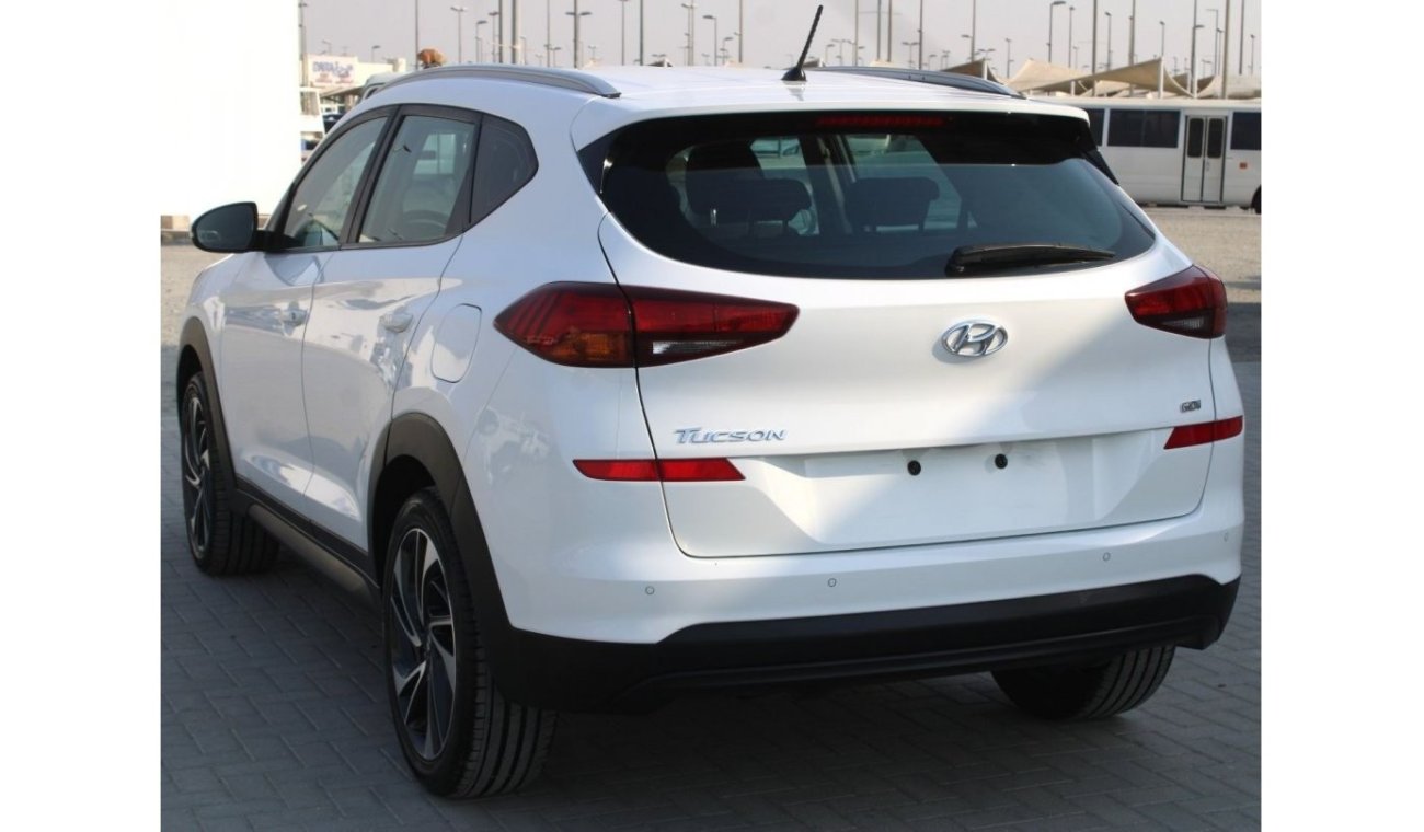 Hyundai Tucson Hyundai Tucson  2019 white GCC excellent condition without accidents