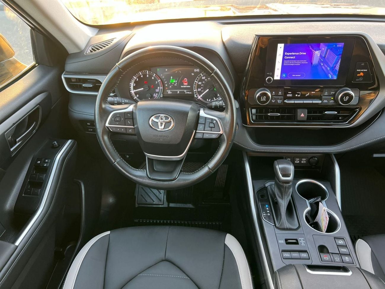 Toyota Highlander LE HEV 