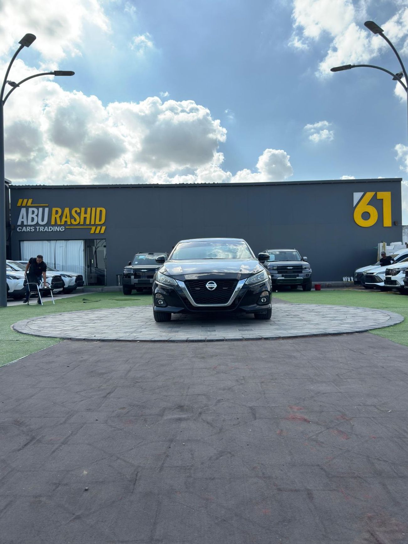 نيسان ألتيما