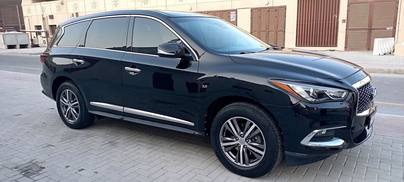 Infiniti QX60 PREMIUM 3.5L V6 AWD 7 SEATER CLEAN AND NEAT PERSONAL VEHICLE