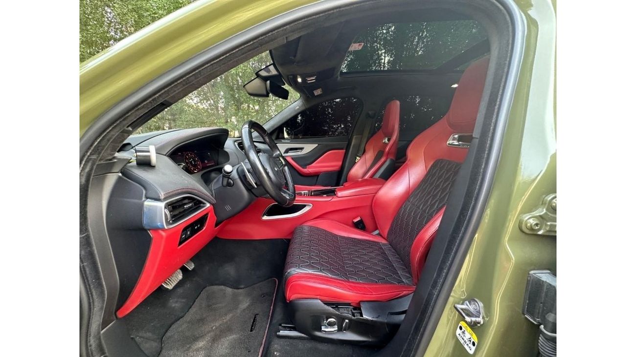 Jaguar F Pace SVR F-PACE 2020 V8 GCC ORGINAL PAINT // ACCIDENT FREE // FULL OPITION