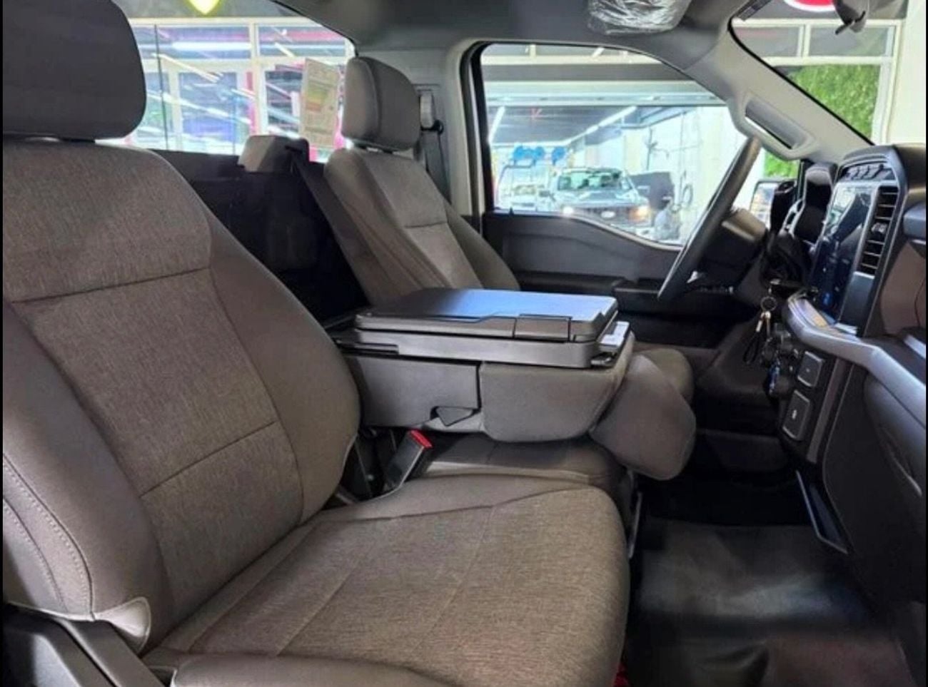 Ford F-150 XL REG/CAB FX4