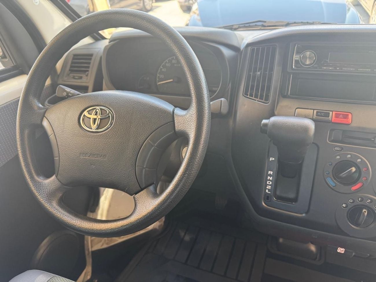 تويوتا لايت آيس Toyota Lite Ace 2024 (1.5L Full Automatic) Van petrol,