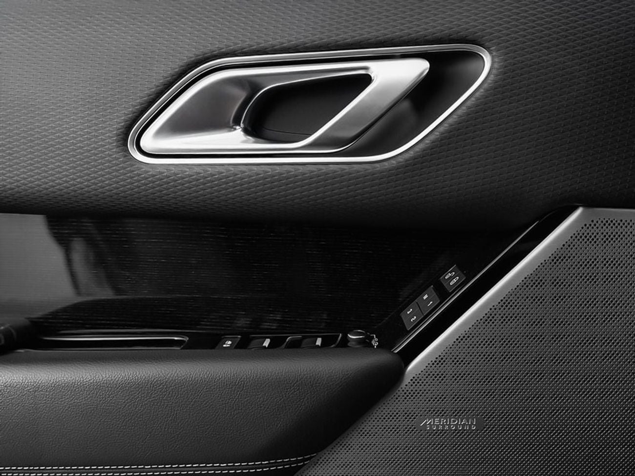 Land Rover Range Rover Velar R-DYNAMIC SE