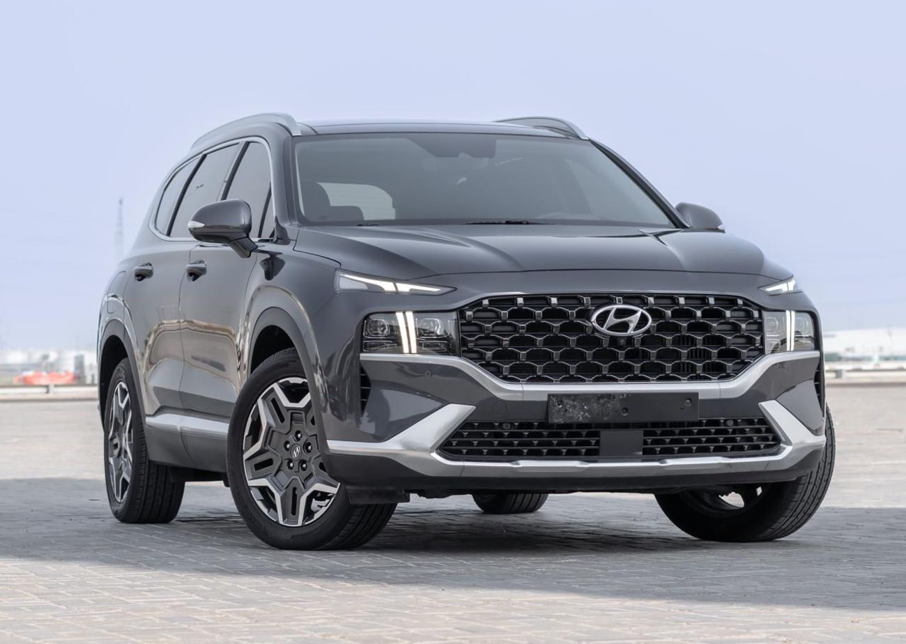 Hyundai Santa Fe hybrid