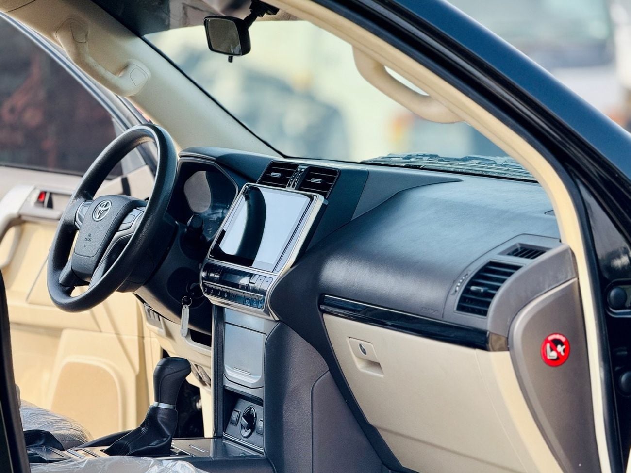 Toyota Prado Toyota Prado Fuel Petrol cylinder 4 black colour outside and beige inside