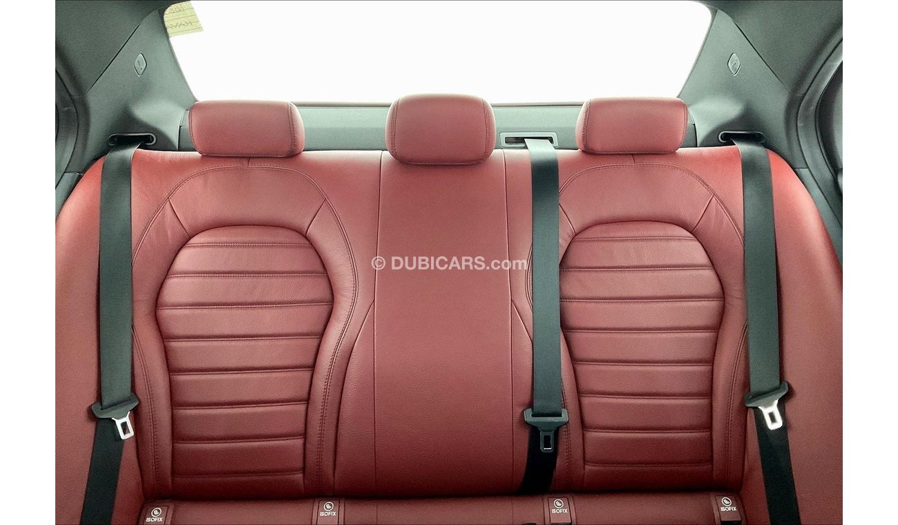 Mercedes-Benz C 200 Premium (AMG Line)