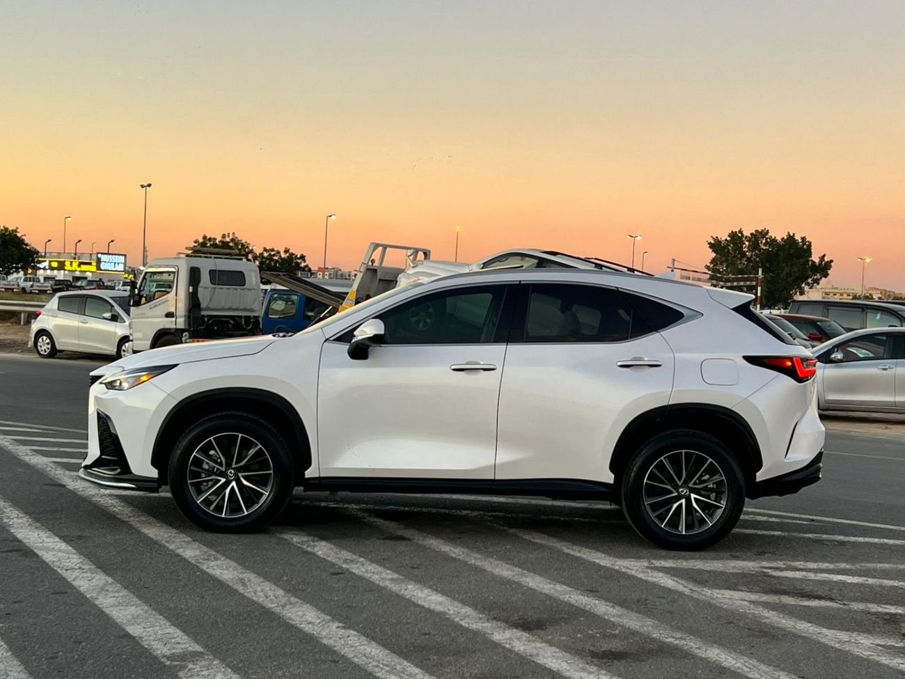 Lexus NX 250 2025 Lexus NX250 Luxury Full Option 2.5L V4 Low Mileage - Radar & Sensor - Leather Seat - Sunroof -