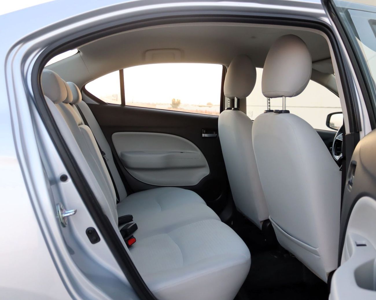 ميتسوبيشي اتراج GLX Premium 1.2L