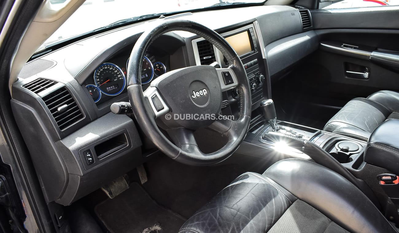 Jeep Grand Cherokee SRT8