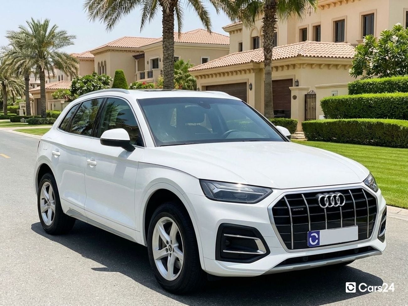 Audi Q5 2L 2022 | 0 DP | 1710/Month | 30 Day Return | Service History