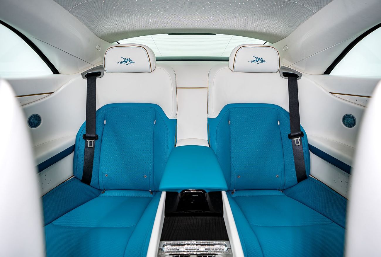 Rolls-Royce Spectre ROLLS-ROYCE SPECTRE PRIMAVERA INSPIRED MY26 FULL