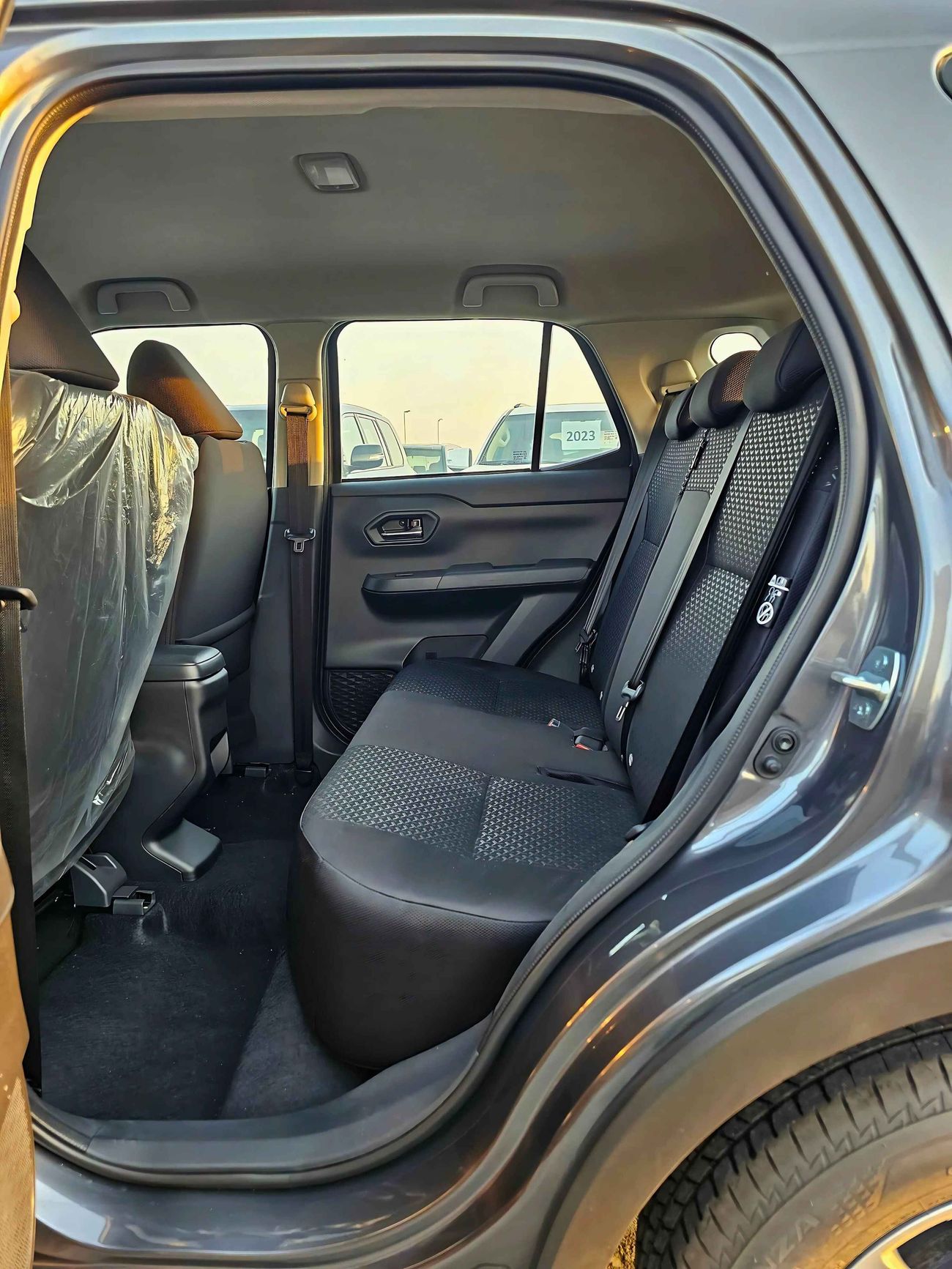 تويوتا ريز 1.0L/ TURBO / ALLOY RIMS / DVD / MID OPTION / CODE#69097