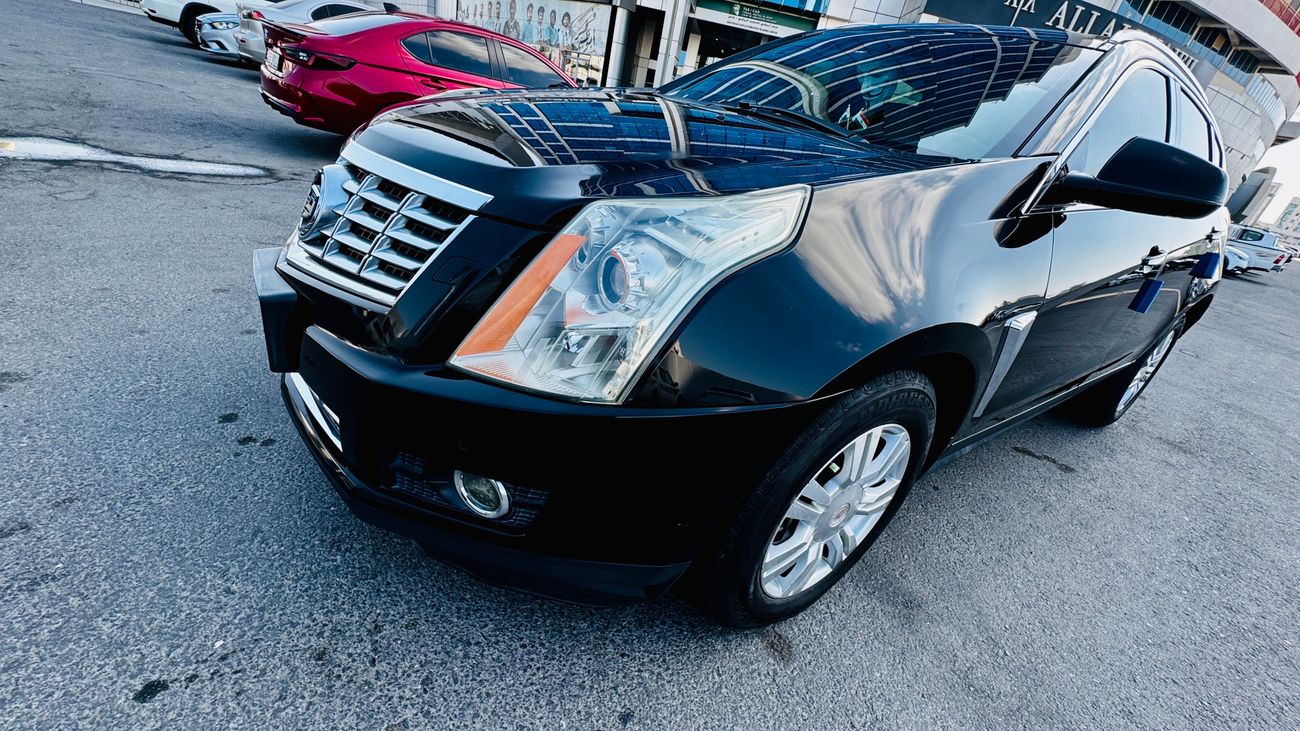 Cadillac SRX 3.6L 5 seats  4door