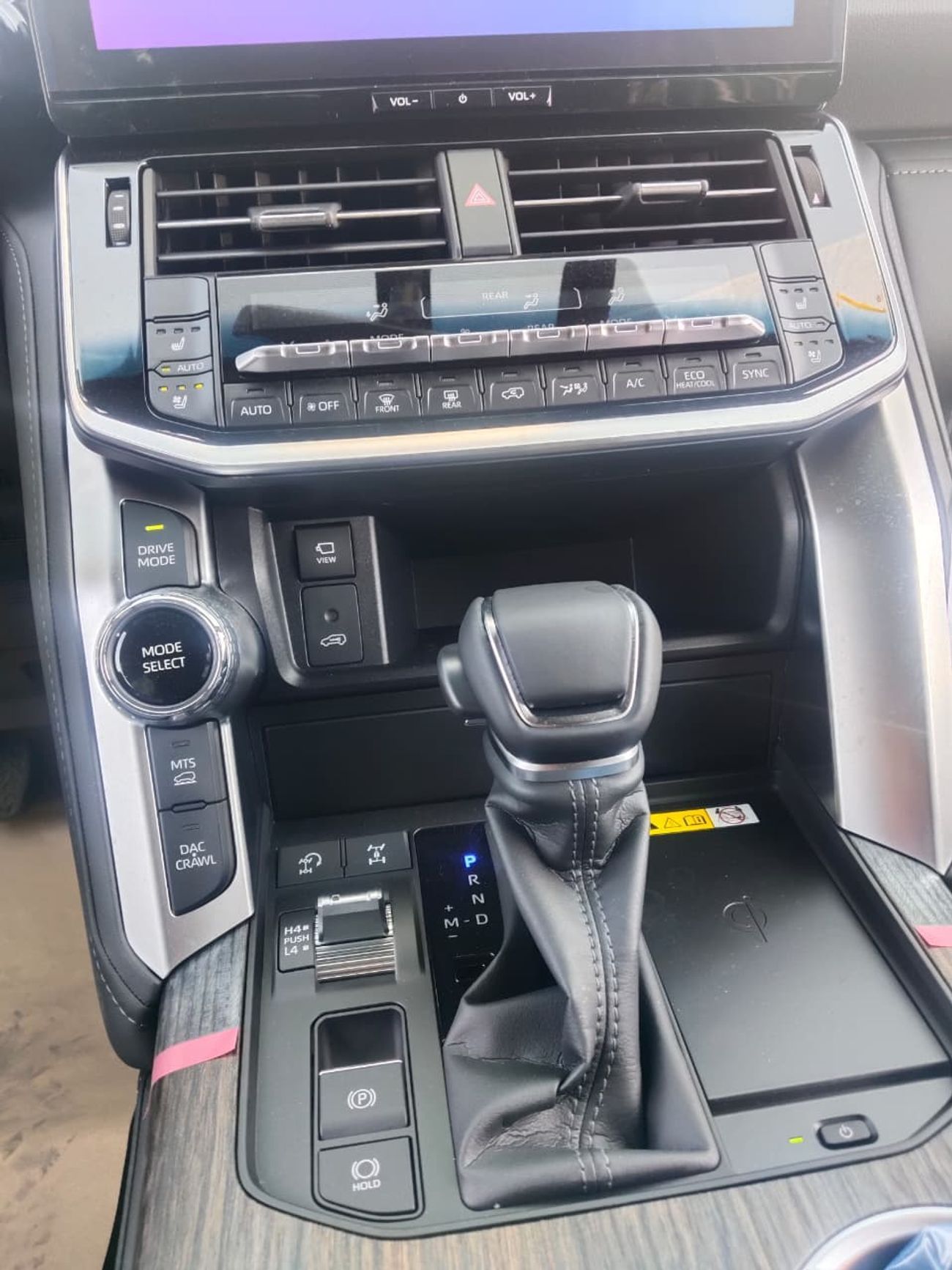 تويوتا لاند كروزر VXR 3.5L Petrol Automatic (EXPORT TO AFRICA ONLY)