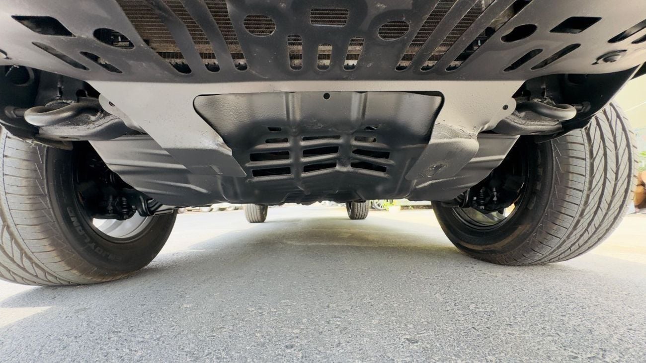 Toyota Hilux SINGLE CABIN | 4WD | 2.8L DIESEL ENGINE | AT | RIGHT-HAND-DRIVE