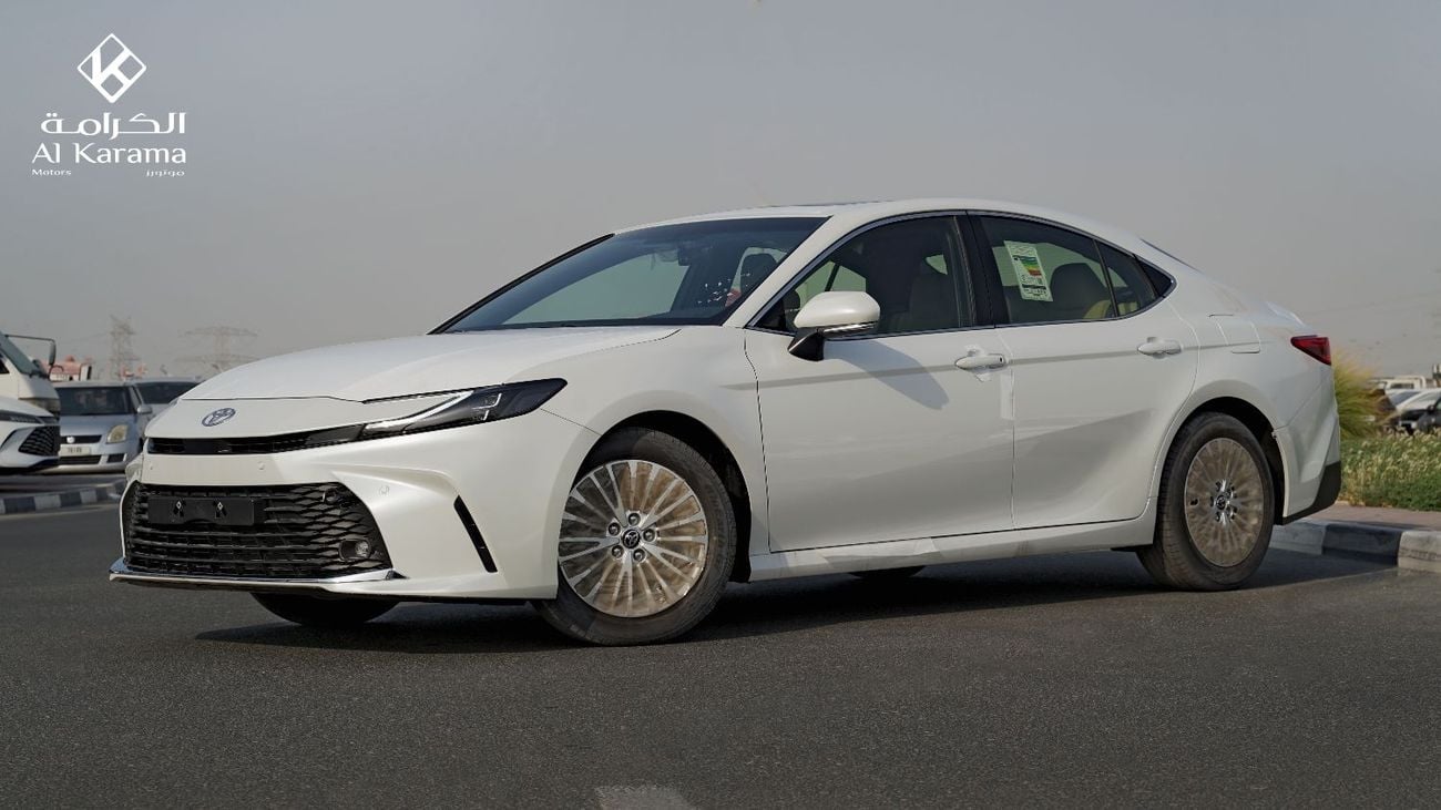 Toyota Camry LE 2.5L gasoline  | Power Seat | Rear Camera | Sun Roof | 17" Alloy Wheels | GCC Specs