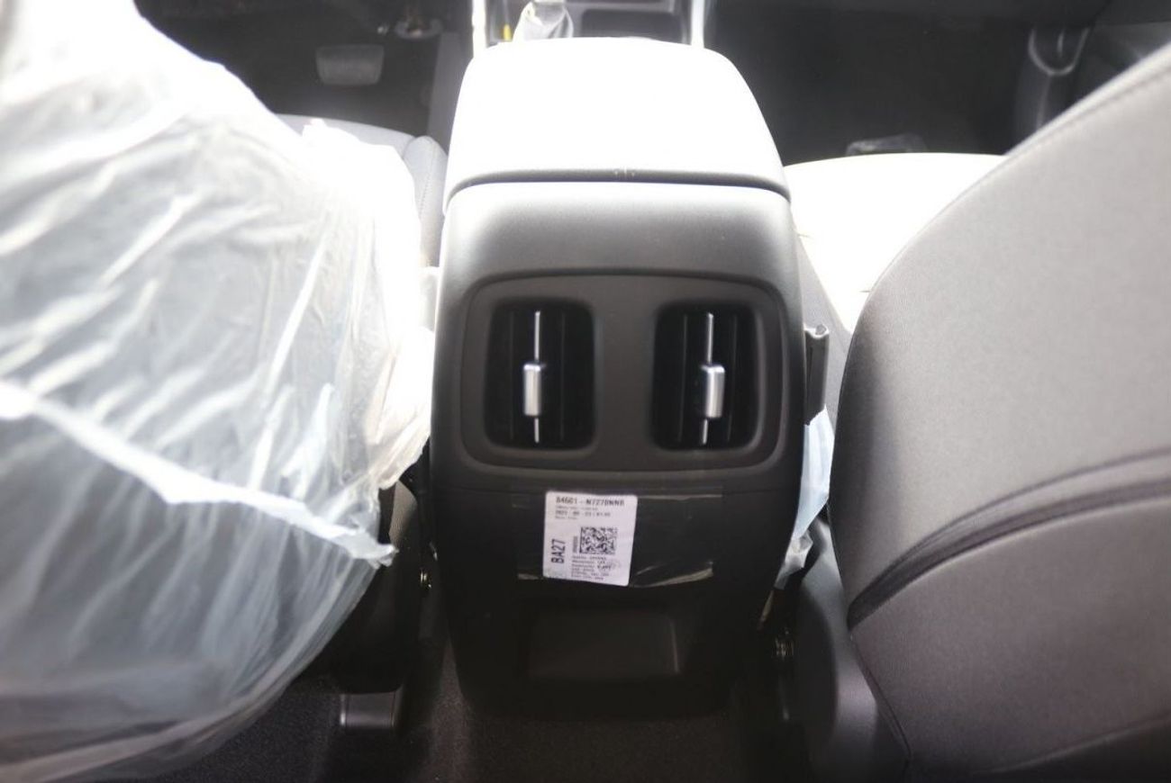 هيونداي توسون 2.0L Panoramic / Push Start /2 Electric seat / Wireless charges / monitor  2023 Full Option