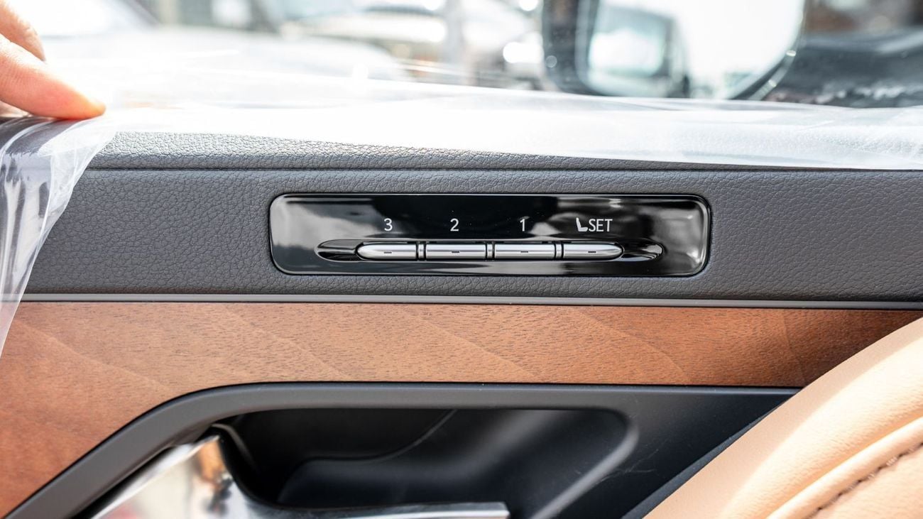 لكزس LX 700h 2026 Lexus LX700h Signature 3.5L AT Hybrid (Black-Tan) with Auto park