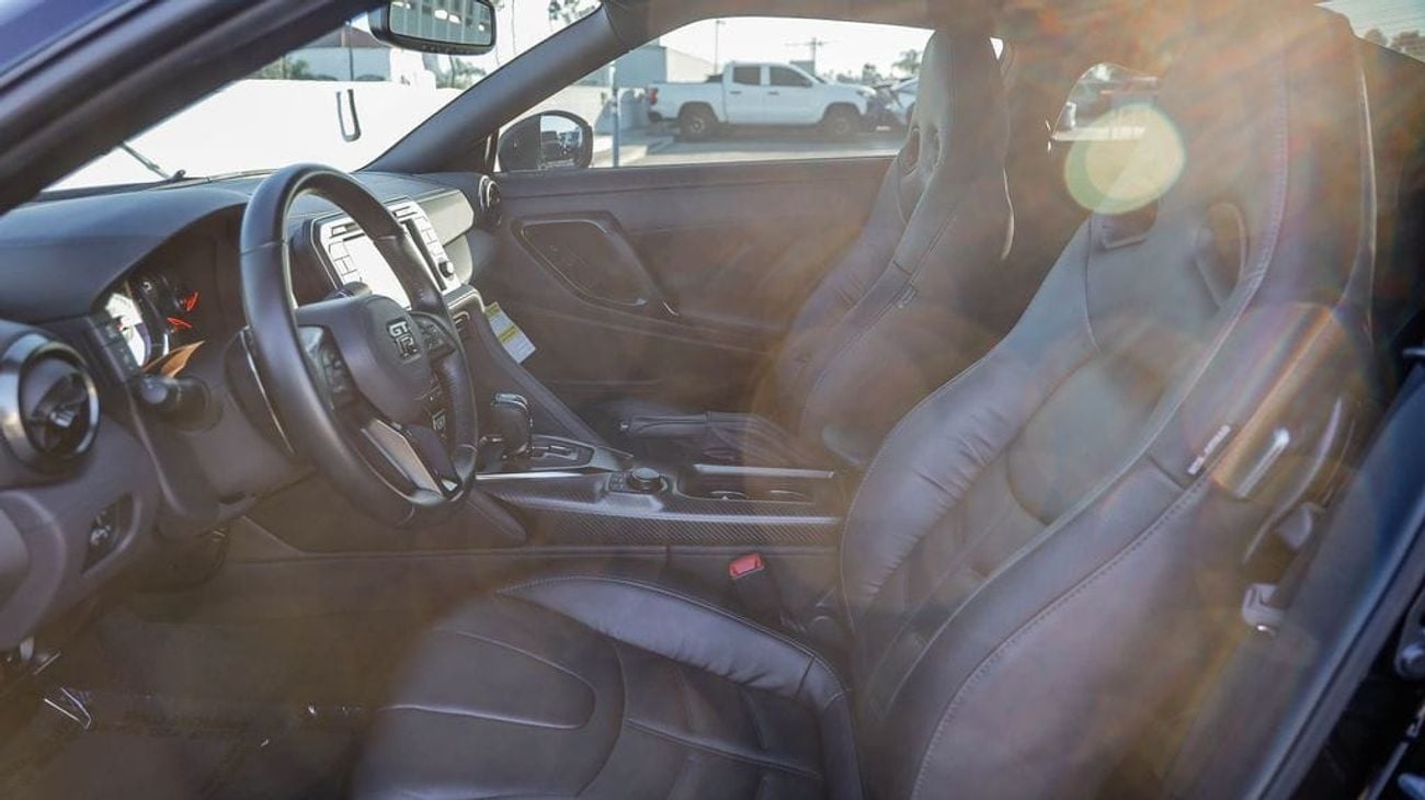 نيسان جي تي ار premium - used car