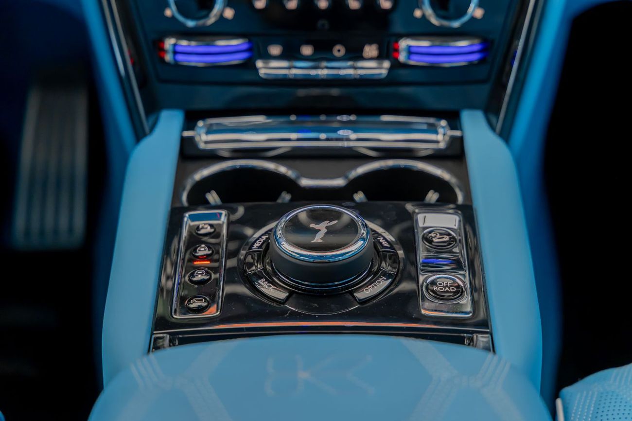 رولز رويس كولينان ROLLS ROYCE COLLINAN - 2025 - BY KEYVANY - 1 OF 1  PERFECT CONDITION - BLACK BADGE