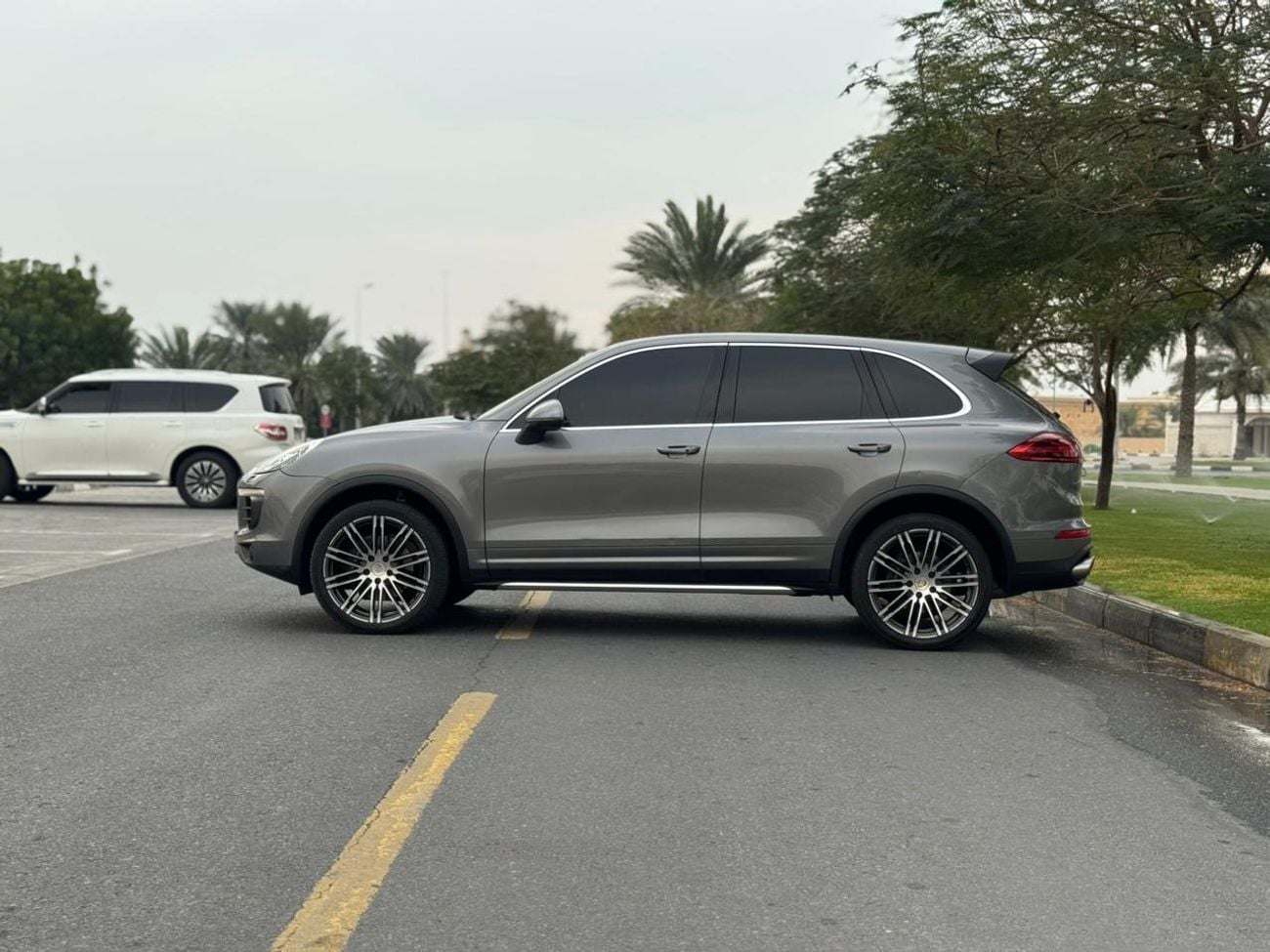 Porsche Cayenne Std 3.6L