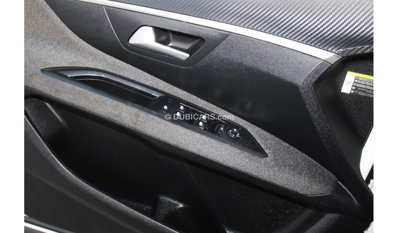 Peugeot 3008 Active Peugeot 3008 GCC 2020 in excellent condition