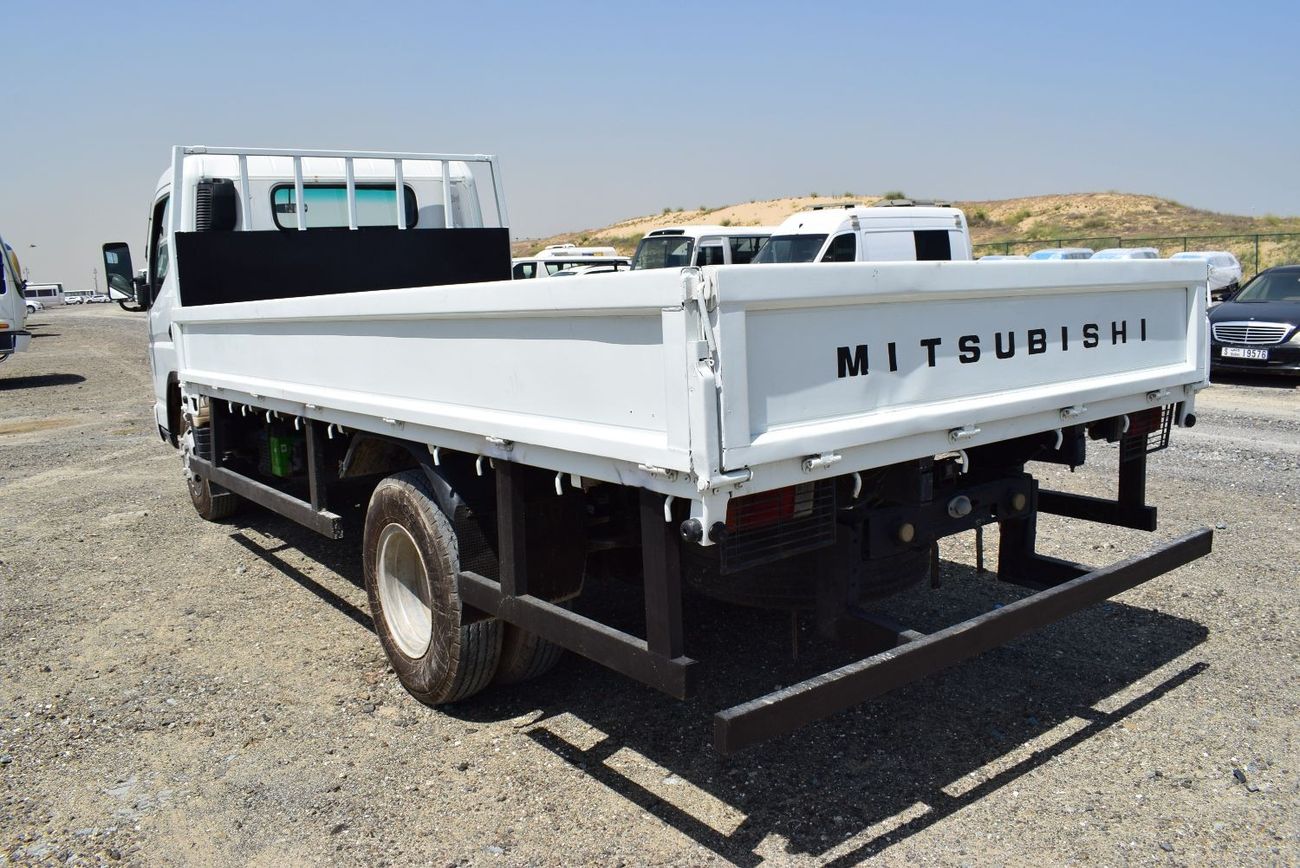 Mitsubishi Fuso Canter Mitsubishi Canter Pick up, model:2015. Free of accident with low mileage