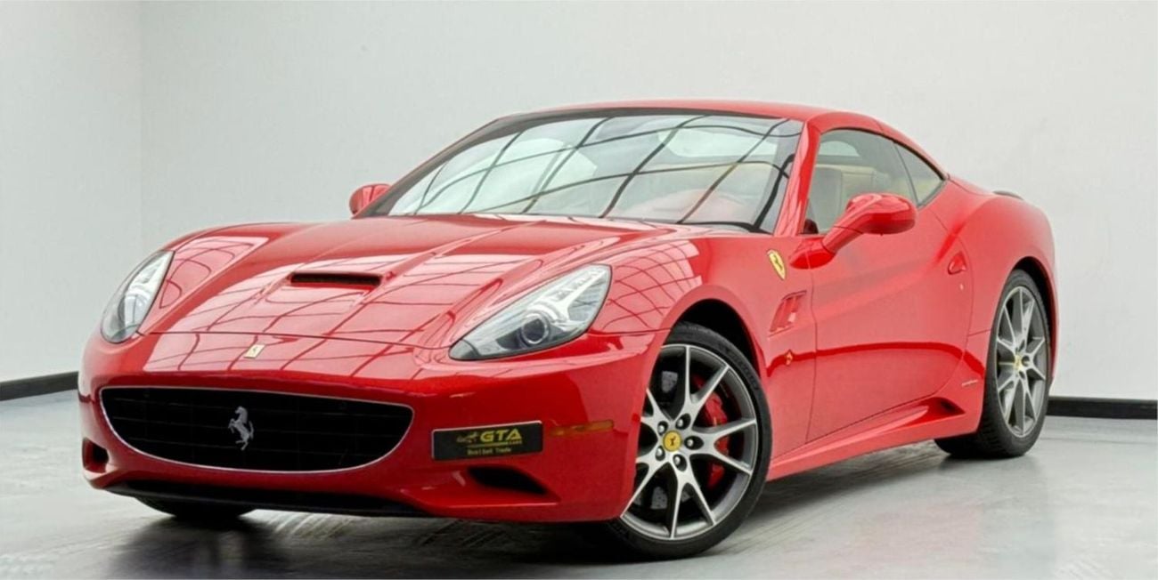 Ferrari California Std 4.3L (460 HP) 2013 Ferrari California, Ferrari Full Service History, Excellent Condition, GCC