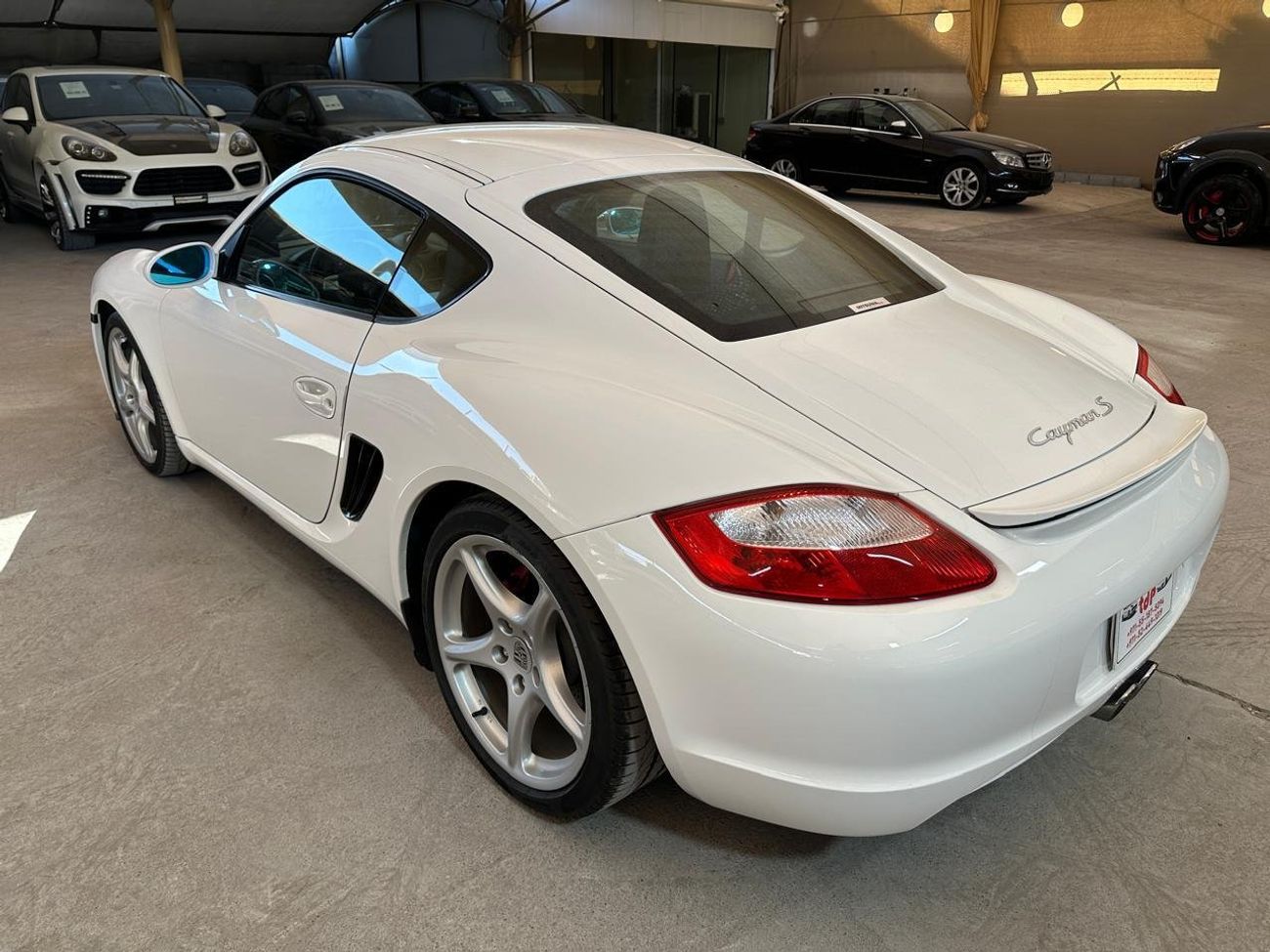 بورش كايمان PORSCHE CAYMAN S 2008 3.4L | 6F MANUAL TRANSMISSION | FULL SERVICE HISTORY | SPORTS CHRONO PACKAGE