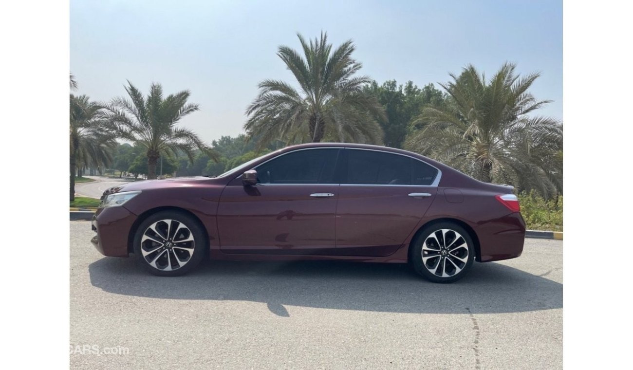 Honda Accord Honda Accord model 2016 GCC  Cruise Cruise control  Very Very good condition - AED 50,000 KM 137.000