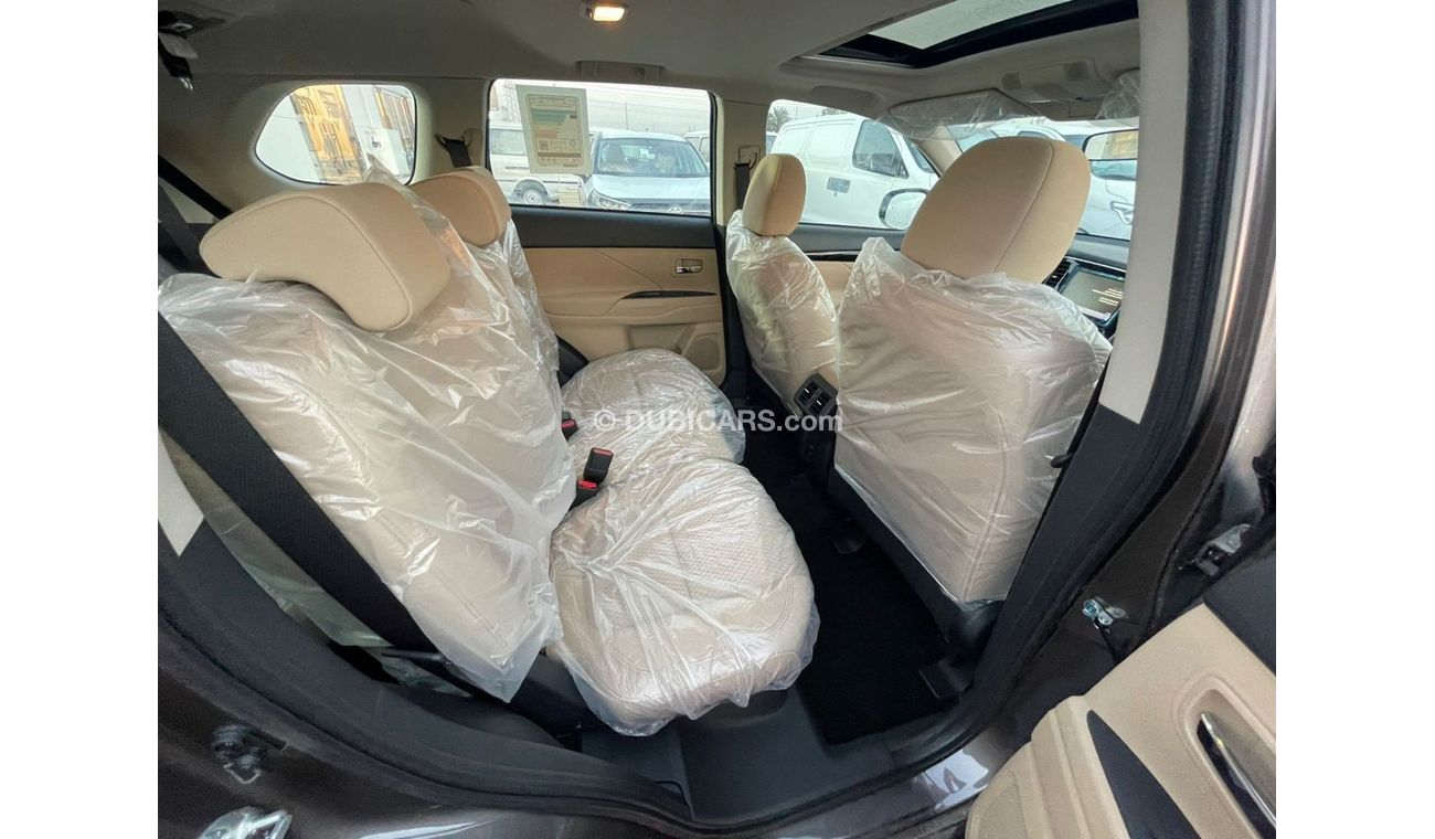 Mitsubishi Outlander MITSUBISHI OUTLANDER 2.4L, PETROL, MODEL 2020, BROWN, RADAR, DVD CAMERA, SUNROOF FOR EXPORT ONLY