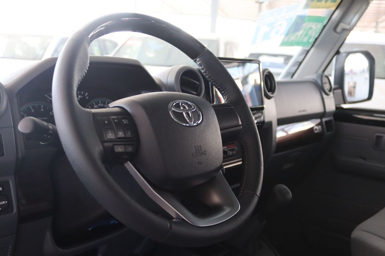 Toyota Land Cruiser 70 2025 LAND CRUISER GRJ 76 4.0 V6 M/T