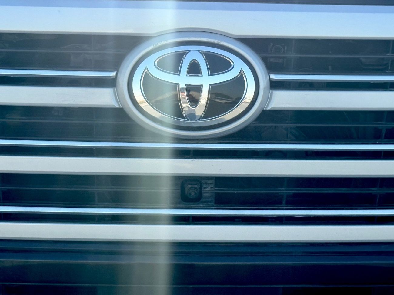 Toyota Land Cruiser Toyota Land Cruiser model 2016 V8 fuel petrol